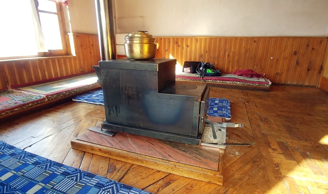 Exploring the Benefits of Rocket Stoves: A Sustainable Heating Solution